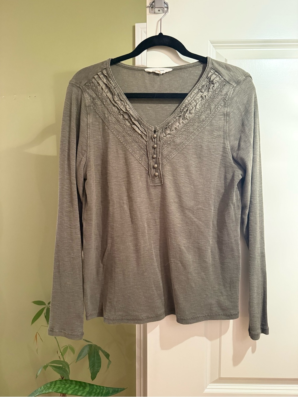Lucky Brand Olive Lace Trim Henley Long Sleeve Top L